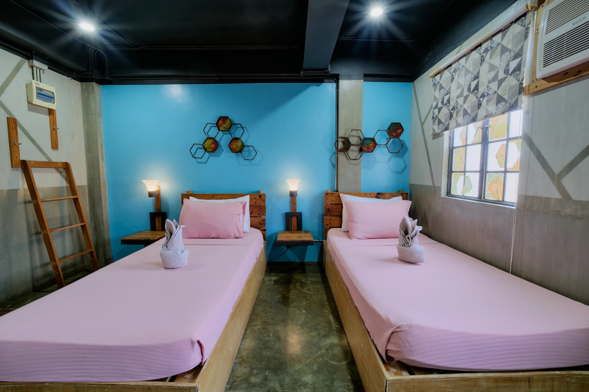 BHive Hotel — room 305