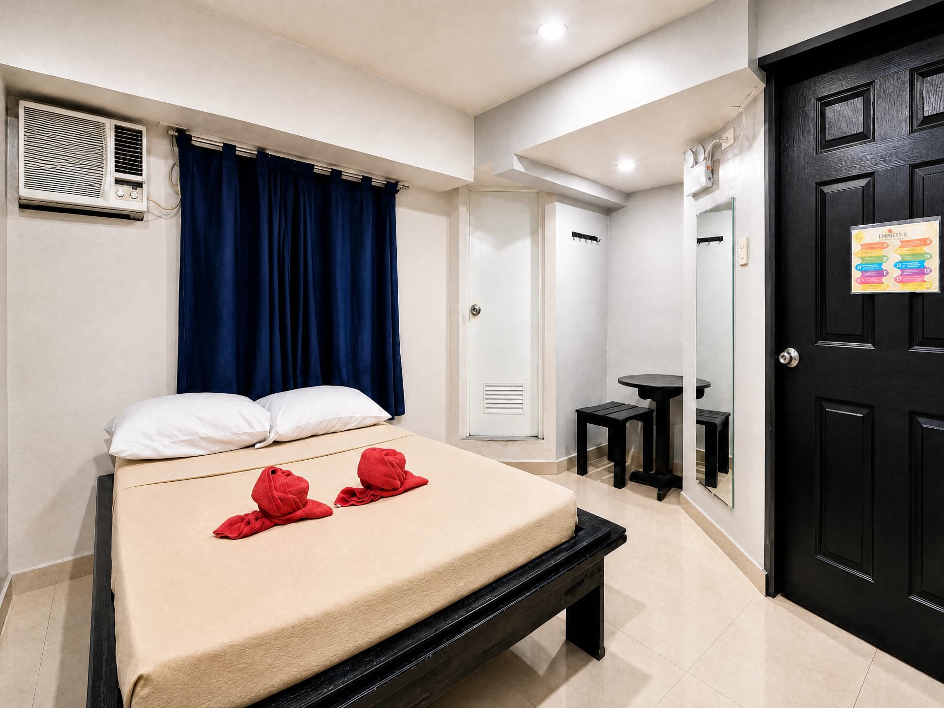 Empress Palace Pension — interior 6